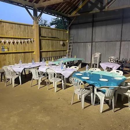 De La Vallée 12 Pers Aron