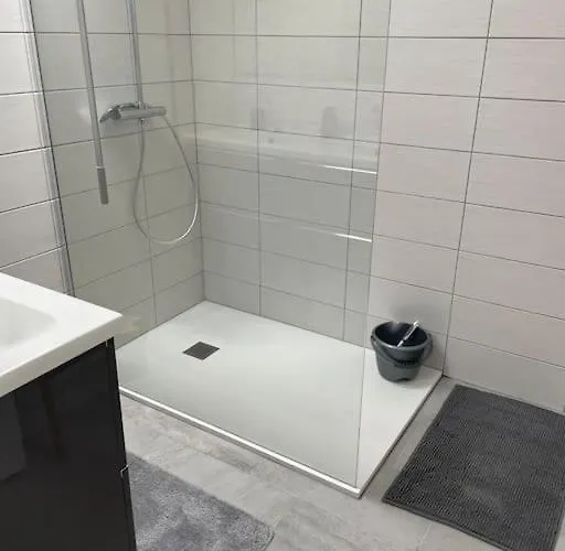 De La Vallée 12 Pers